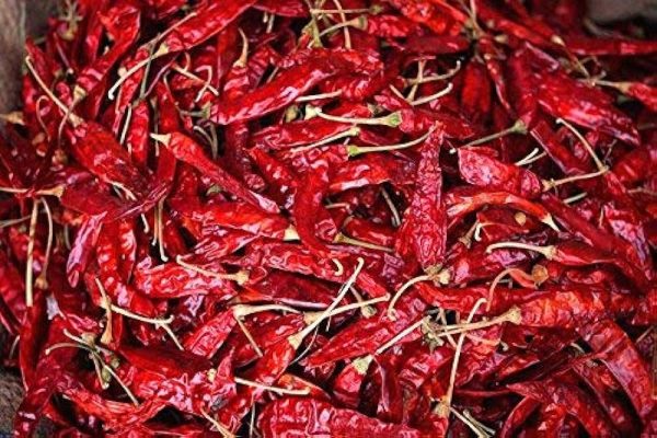 Red Chilly whole